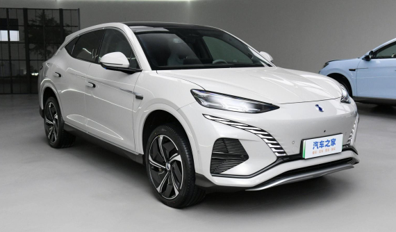 SUV cỡ trung Denza N7 2024 chính thức ra mắt: Cú bắt tay giữa Mercedes-Benz và BYD