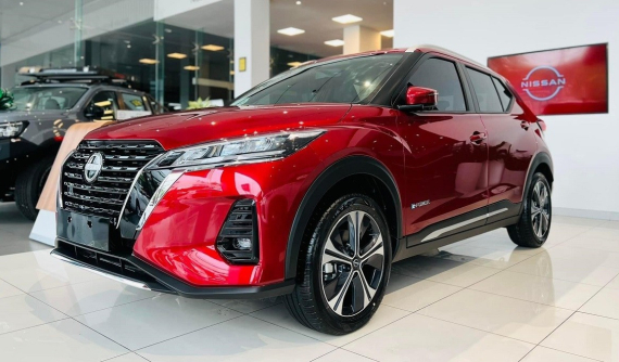Không thua kém đối thủ Toyota Corolla Cross, Nissan Kicks e-Power cũng được khuyến mại lên đến 100 triệu đồng