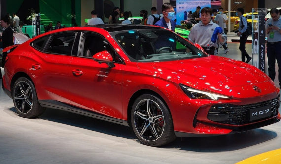 Ngắm MG7 "bằng xương, bằng thịt" tại triển lãm Ô tô Thượng Hải 2023, nếu về Việt Nam sẽ cạnh tranh Honda Civic