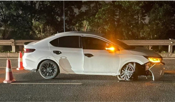 Bị tai nạn do đơn vị vận chuyển làm rơi hòn đá trên cao tốc, chủ xe Honda City bức xúc vì đã không được đền bù còn bị đổ cho là lái kém