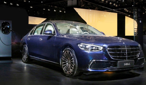 Cận cảnh Mercedes-Benz S 450 e L 2023 - sedan hạng sang cỡ lớn có thể chạy hơn 100 km mà không tốn một giọt xăng