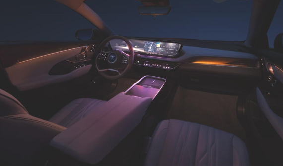 Sedan cỡ trung Buick LaCrosse 2023 lần đầu lộ diện nội thất, màn hình 30 inch, độ phân giải 6k