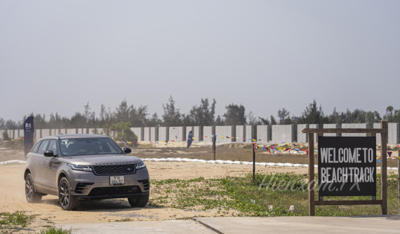 Những kỹ năng giúp lái xe trên cát "mê" như quảng cáo mà vẫn an toàn