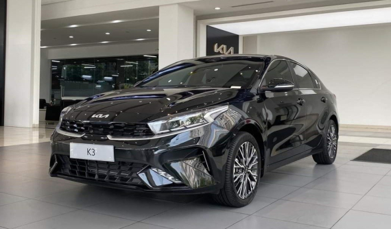 Kia K3 nhận ưu đãi đến 80 triệu đồng, quyết giành lại thế thượng phong trước đối thủ Mazda3