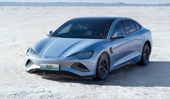 Đánh giá nhanh BYD Seal Champion Edition: sạc 1 lần chạy được 770 km, ghế bọc da Alcantara, giá từ 644 triệu đồng