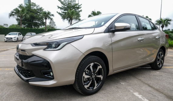Soi chi tiết "xe quốc dân" Toyota Vios 2023: giá rẻ hơn bản cũ, bắt đầu bàn giao cho khách Việt từ hôm nay Soi chi tiết "xe quốc dân" Toyota Vios 2023: giá rẻ hơn bản cũ, bắt đầu bàn giao cho khách Việt từ hôm nay