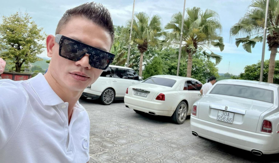 Bộ sưu tập xe cực khủng của Tùng "Vàng", Rolls-Royce luôn là lựa chọn hàng đầu nhưng cặp Kia Morning biển ngũ quý mới là điểm nhấn