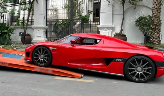 Koenigsegg CCX của doanh nhân Hải Phòng tiếp tục lộ ảnh có mặt tại Sài thành, ngày lăn bánh không còn xa?