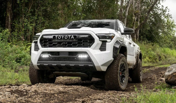 Toyota Tacoma TRD Pro 2024 - xe bán tải dùng lốp địa hình 33 inch, cạnh tranh Ford Ranger Raptor