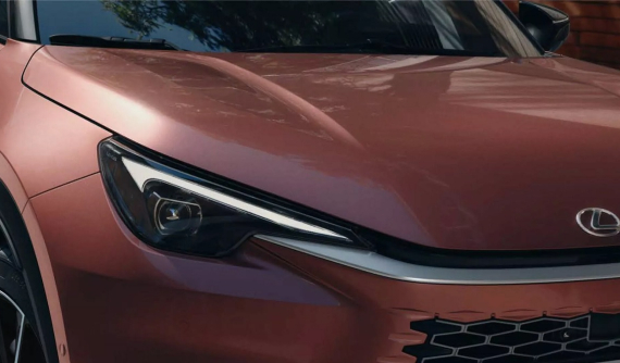 Lexus LBX 2024 - phiên bản hạng sang của Toyota Yaris Cross - được hé lộ thiết kế, ra mắt vào tháng sau