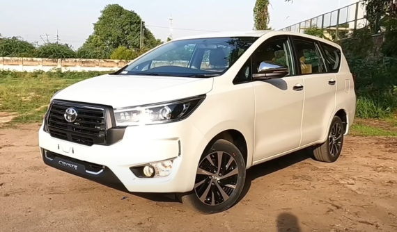 Cận cảnh phiên bản cao cấp nhất mới ra mắt của Toyota Innova thế hệ cũ: cải tiến cả thiết kế và trang bị