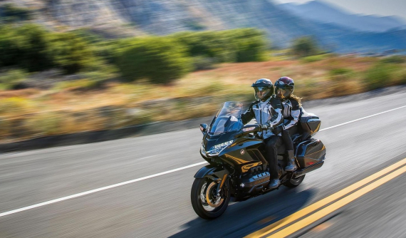 "Xe máy nhà giàu" Honda Gold Wing và Rebel 1100 2023 ra mắt màu mới, giá tiền tỷ