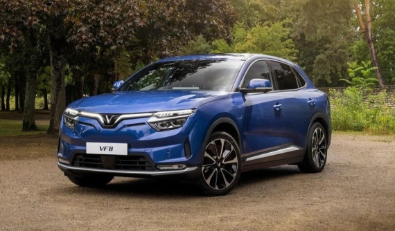 VinFast VF 8 bị triệu hồi tại Mỹ do lỗi màn hình trung tâm