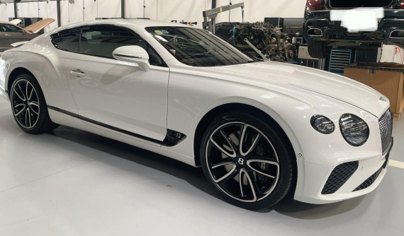 Đánh giá nhanh Bentley Continental GT W12 có số lượng cực ít tại Việt Nam: Xe không dành cho số đông, giá không rẻ