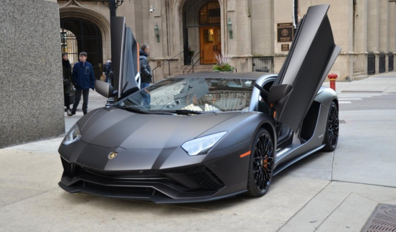 Video hé lộ "nhan sắc" của siêu xe Lamborghini Aventador S "Batman" từng xuất hiện tại Việt Nam