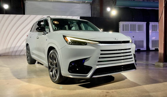 Cận cảnh Lexus TX 2024 - crossover hạng sang cỡ lớn có thể chạy hơn 50 km mà không cần dùng xăng