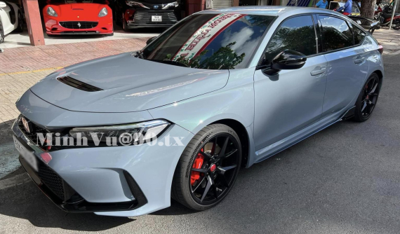 Cận cảnh Honda Civic đắt nhất Việt Nam, màu sơn quá "trend", số thứ tự tiến 4353
