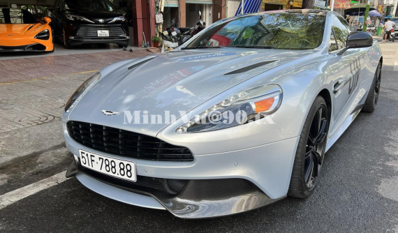 Câu chuyện đầy hấp dẫn xoay quanh Aston Martin Vanquish biển tứ quý 8 của "Qua" Vũ