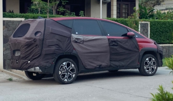 Hyundai Stargazer X rục rịch ra mắt, có phanh tay điện tử và phanh đĩa sau, phả hơi nóng lên Mitsubishi Xpander Cross