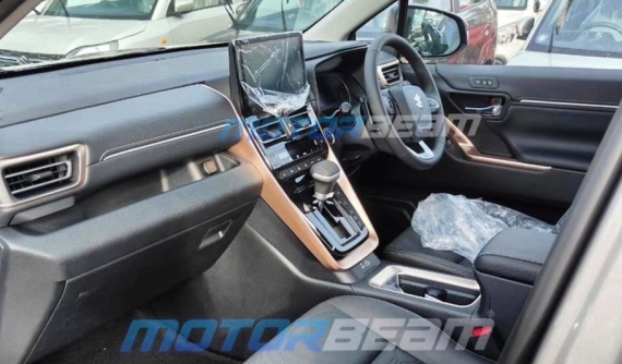 Suzuki Invicto - MPV cao cấp hơn Ertiga - lần đầu tiên lộ nội thất, bị cắt trang bị so với Toyota Innova 2023