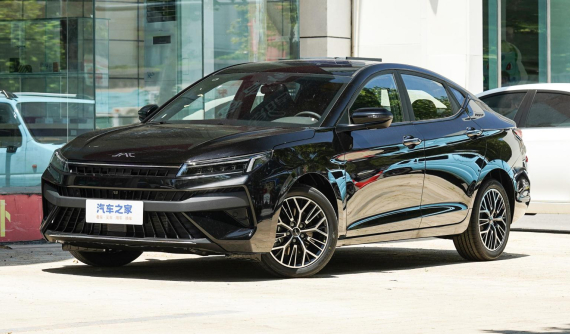 Thương hiệu xe tải nổi tiếng tại Việt Nam trình làng sedan cỡ nhỏ "ngon, bổ, rẻ" JAC A5 Plus, giá từ 213 triệu đồng