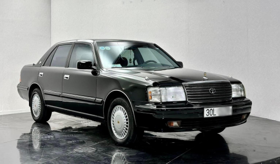Đánh giá nhanh "xe bộ trưởng" Toyota Crown 1997: 25 năm tuổi được chào bán lại ngang giá xe Toyota Camry mới
