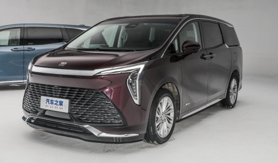 MPV hạng sang Buick Century bản 7 chỗ ra mắt, cạnh tranh cùng Toyota Alphard