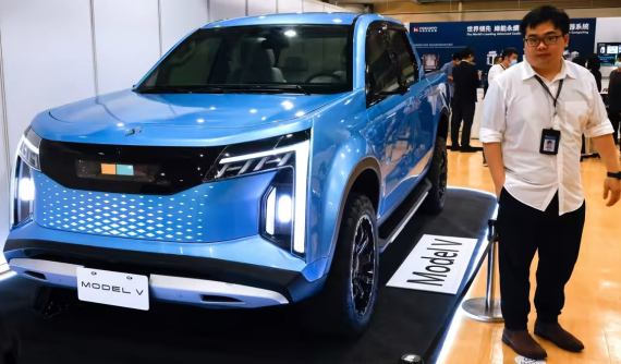 Nhà sản xuất iPhone Foxconn đầu tư 250 triệu USD để sản xuất linh kiện xe điện và viễn thông tại Việt Nam