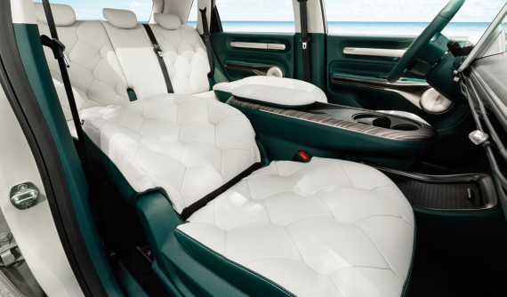 Đối thủ của VinFast VF6 - Baojun Yunduo - lộ diện nội thất, ghế phụ có thể ngả ra như giường nằm, màn hình giải trí khổng lồ