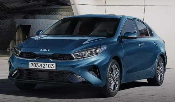 Kia K3 lặng lẽ được nâng cấp, thêm trang bị, thiết kế không đổi