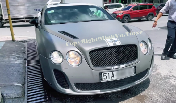 Cận cảnh Bentley Continental GT độ bản SuperSports siêu hiếm của ông Đặng Lê Nguyên Vũ, logo V12 gây choáng