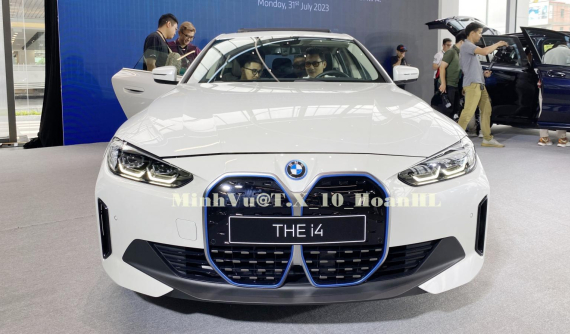 Đánh giá nhanh BMW i4:  Xe Gran Coupe vừa rộng rãi, còn sang trọng, lại thêm mạnh mẽ
