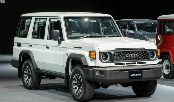 Xe gần 40 tuổi Toyota Land Cruiser 70 Series được bổ sung phiên bản nâng cấp, thêm tùy chọn động cơ mới