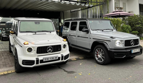 Cặp đôi Mercedes-AMG G63 từng của Hiền Hồ và Cường "Đô-la" về chung 1 nhà, người mua có ý định trưng cho đẹp
