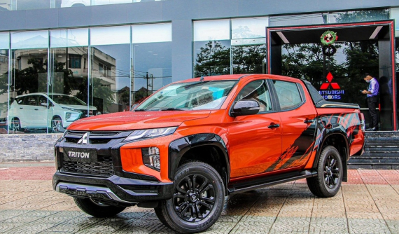 Xe bán tải Mitsubishi Triton bản Athlete 4x4 cao nhất được đại lý hạ giá xuống còn 755 triệu đồng