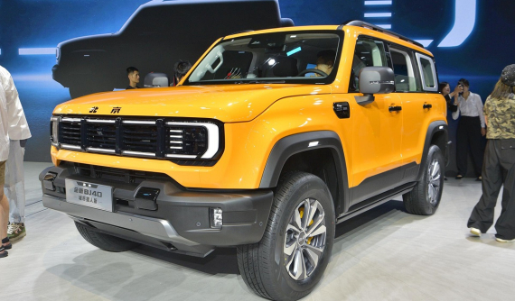 Beijing BJ40 2024 chính thức trình làng, thiết kế như phiên bản giá rẻ của Mercedes-Benz G-Class