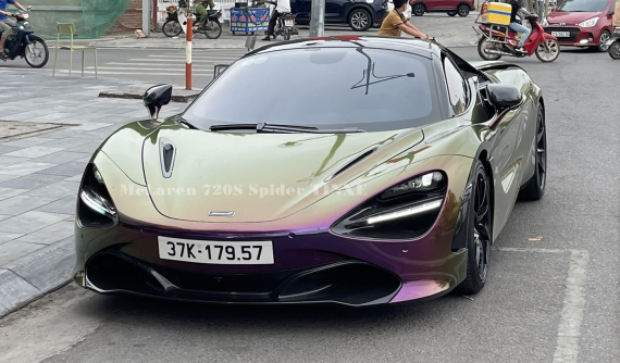 Siêu xe mui trần McLaren 720S Spider hơn 20 tỷ đồng, màu "tắc kè", đóng biển Nghệ An