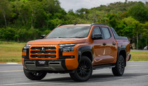 Mitsubishi Triton thế hệ mới sẽ sớm được bổ sung phanh đĩa sau và bảng đồng hồ kỹ thuật số