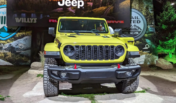 Jeep Gladiator - xe bán tải giá hơn 4 tỷ đồng ở Việt Nam - được bổ sung phiên bản mới