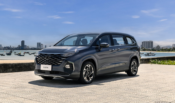 Đi tìm sự khác biệt về trang bị giữa 3 phiên bản của Hyundai Custin - đối thủ mới dành cho Toyota Innova