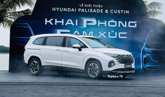 Đi trước Toyota Innova Cross một bước, Hyundai Custin trình làng tại Việt Nam, giá từ 850 triệu đồng