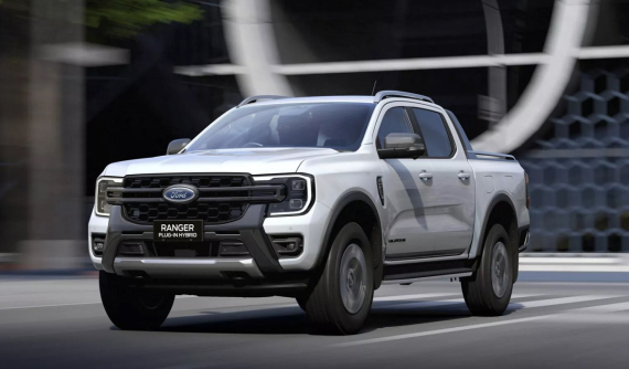 Vén màn Ford Ranger PHEV 2025 - xe bán tải có thể chạy 45 km mà không cần xăng