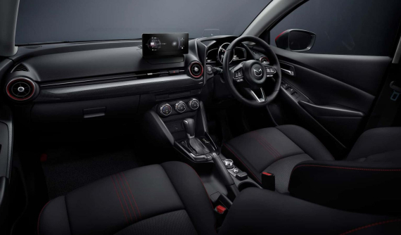 Mazda2 tiếp tục được nâng cấp nhẹ với màn hình giải trí cỡ lớn hơn