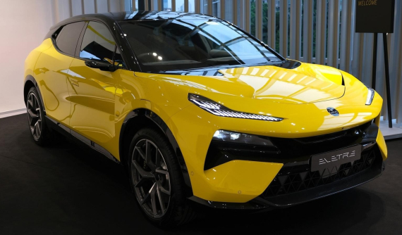 Lotus Eletre tiếp tục ra mắt Đông Nam Á với giá khởi điểm gần 4 tỷ đồng, chờ ngày về Việt Nam