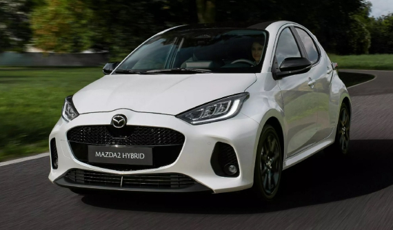 Mazda2 2024 trình làng với thiết kế mới và trang bị "xịn sò" hơn, chỉ "ngốn" 3,8 lít xăng/100 km