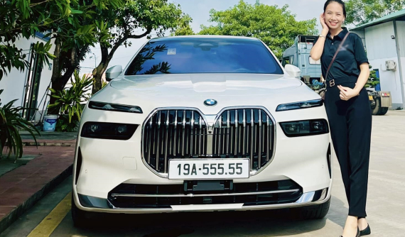 Chiếc xe BMW 7-Series mới được chủ nhân đăng ký biển trúng đấu giá 19A-555.55 có gì hấp dẫn?