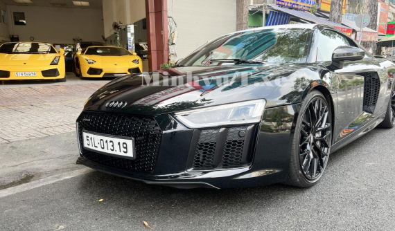 Đặng Lê Nguyên Vũ tậu siêu xe Audi R8 V10 Plus ít chạy nhất Việt Nam, mua chỉ vì còn thiếu bản này