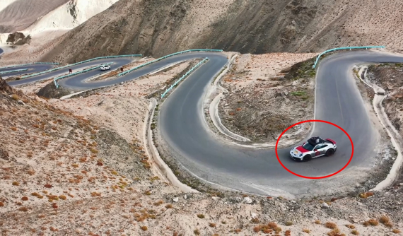 Mãn nhãn với video Porsche 911 Dakar của đại gia Hải Phòng chinh phục đường cổ dài 30 km có 600 khúc cua tại Trung Quốc
