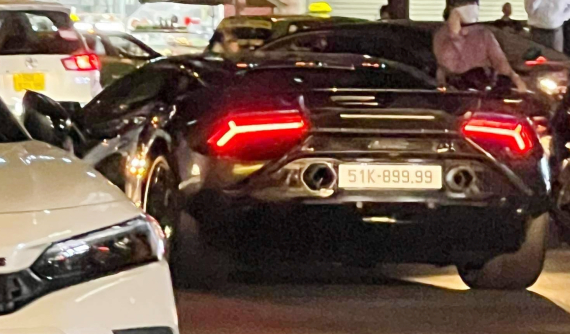 Đại gia đăng ký biển 51K-899.99 trúng đấu giá 2,74 tỷ đồng cho siêu xe Lamborghini Huracan Tecnica có giá hơn 19 tỷ đồng, quá đẳng cấp