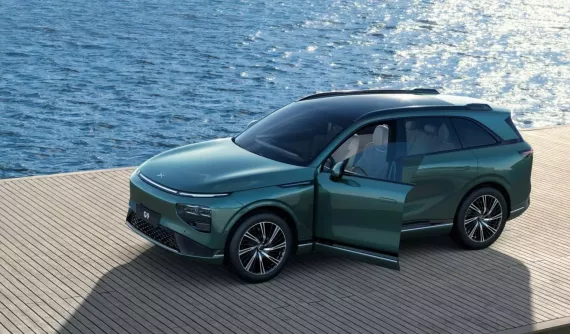 Xpeng G6 với khả năng sạc 10 phút chạy 300 km "gánh team" trong cuộc đua doanh số, tăng 292% so với năm ngoái